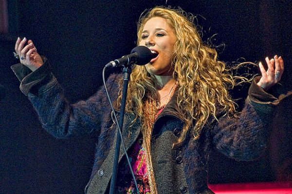Haley Reinhart robí vyhlásenie s Led Zeppelin’s ‘Čo je a čo by nikdy nemalo byť’ o ‘American Idol’