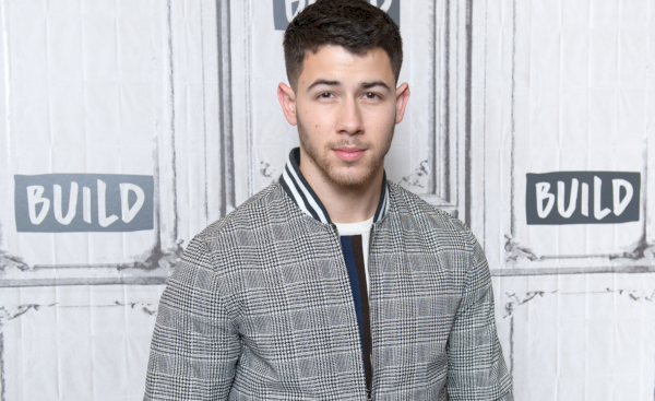 Nick Jonas'ın Hayranı Olmadığı Bir Jonas Brothers Şarkısı Olduğu Anlaşıldı