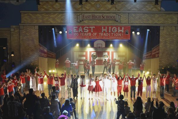 Kulissien takaiset salaisuudet 'High School Musical: The Musical: The Series' -fanit eivät koskaan tienneet