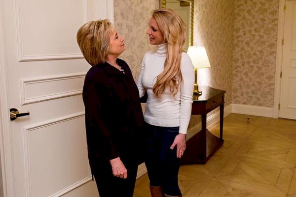Tikėtina prezidento rinkimų Hillary Clinton susitiko su garsia pasaulio lydere Britney Spears