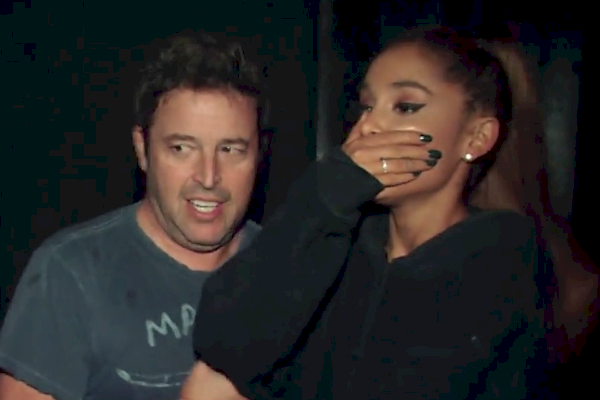 Ariana Grande, em Blur of Obscenities, cai na casa assombrada em 'Ellen'