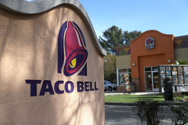 Príležitosť na plat Taco Bell vo výške 100 000 dolárov má niekoľko ľudí, ktorí zvažujú zmenu kariéry