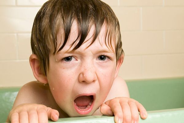 Οι γονείς του Podcast προκαλούν αντιδράσεις επειδή δεν έκαναν μπάνιο τα παιδιά τους για κυριολεκτικούς «μήνες»