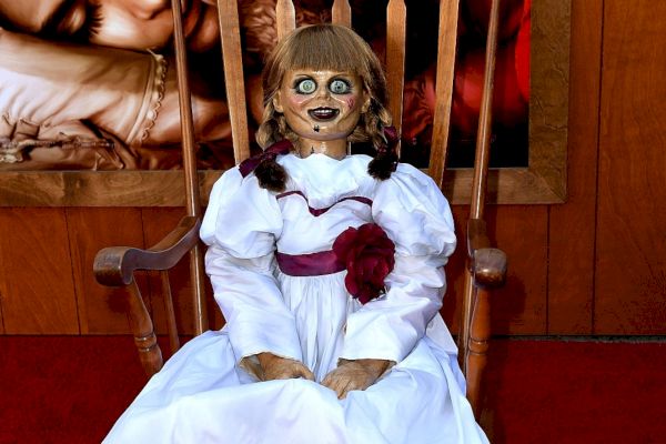La vraie poupée Annabelle hantée s'est échappée ou l'a-t-elle ?